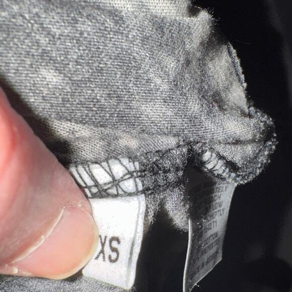 RECYCLED KARMA Genesis We Can’t Dance Tour Tee Size XS New without Tag - Picture 9 of 9